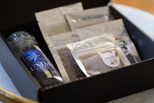 Load image into Gallery viewer, Seasoning Salt Variety Box 5 pack with Glass Grinder
